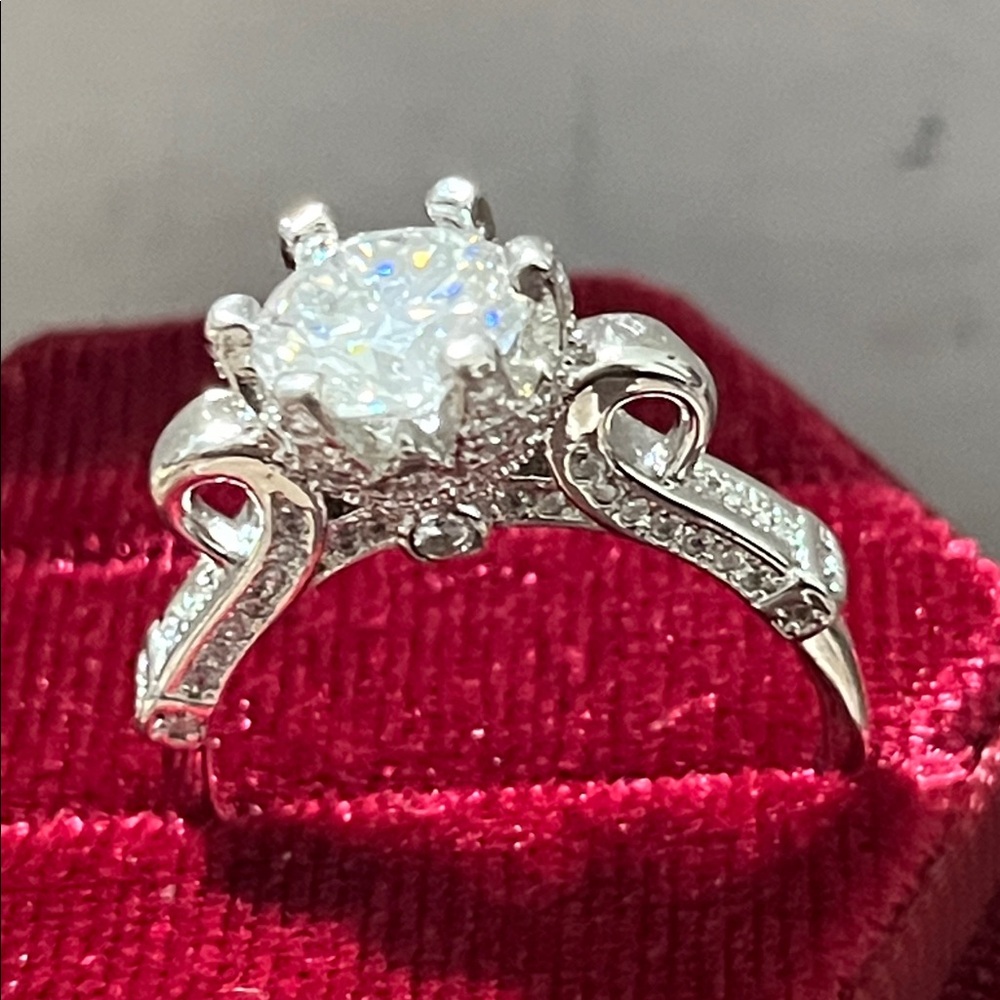 Elegant 2.0ct Silver Diamond Ring